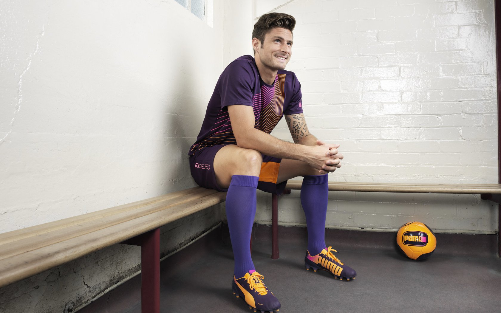 开云体育在线赛事直播-“青少年足球技能培训课程创新，趣味性强”，青少年足球培训内容